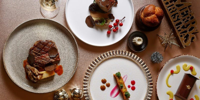 【Xmas2025】選べるメイン！クリスマスランチコース＋乾杯スパークリング（ローストチキン）