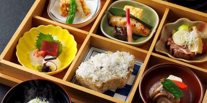 季節のお弁当（前日までの予約制）