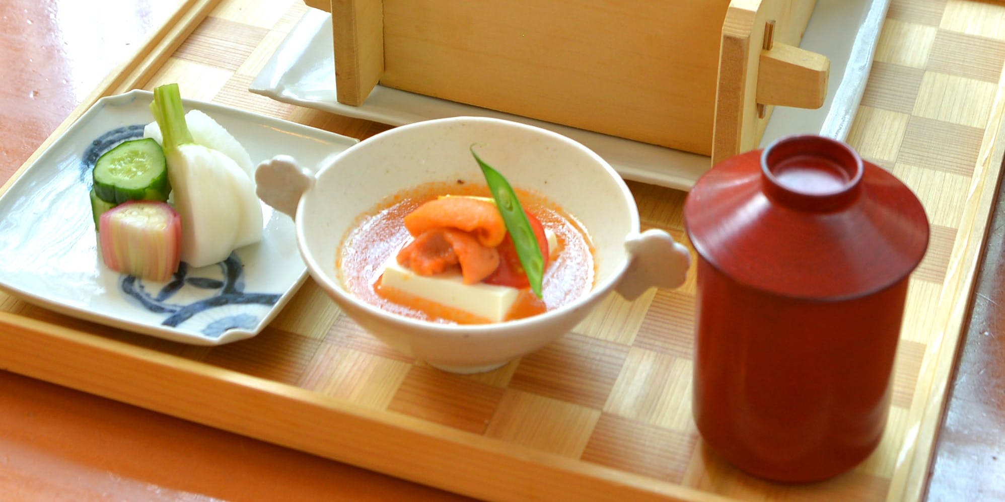 日本料理 僖成 きなり にほんりょうり きなり 青山 日本料理 一休 Comレストラン