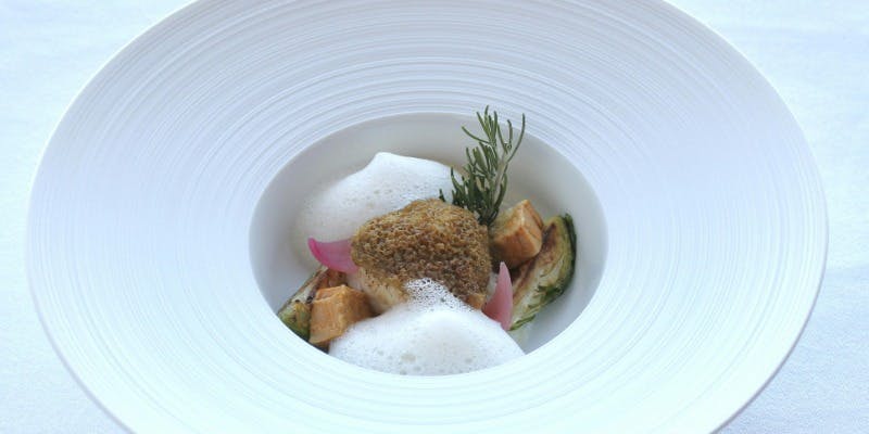 【Le Menu des Vosges】前菜2皿、お魚＆お肉のWメインなど全8品