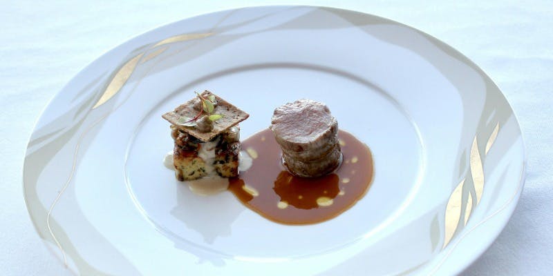 【LE MENU DE L’AUBERGE DE L’ILL】高級食材を使用した全8品