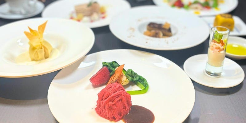 【Xmas2025】肉＆魚のWメインに前菜などデザート含む全5品～エトワール～＋乾杯ドリンク