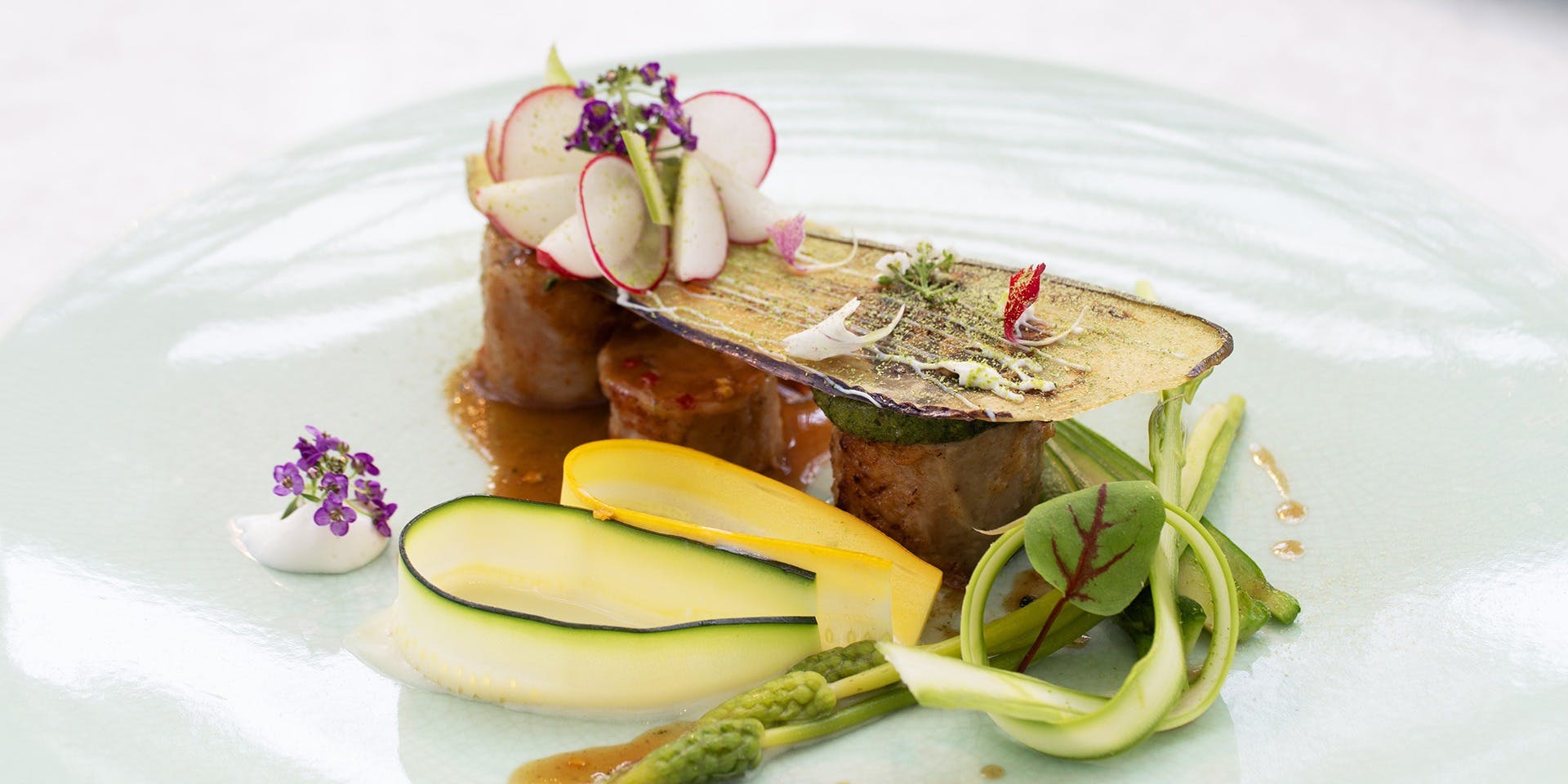 レストランアマデウス