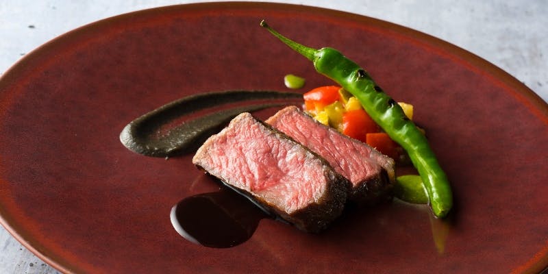【デジュネC】国産牛ロース肉など豪華食材のWメイン全5品