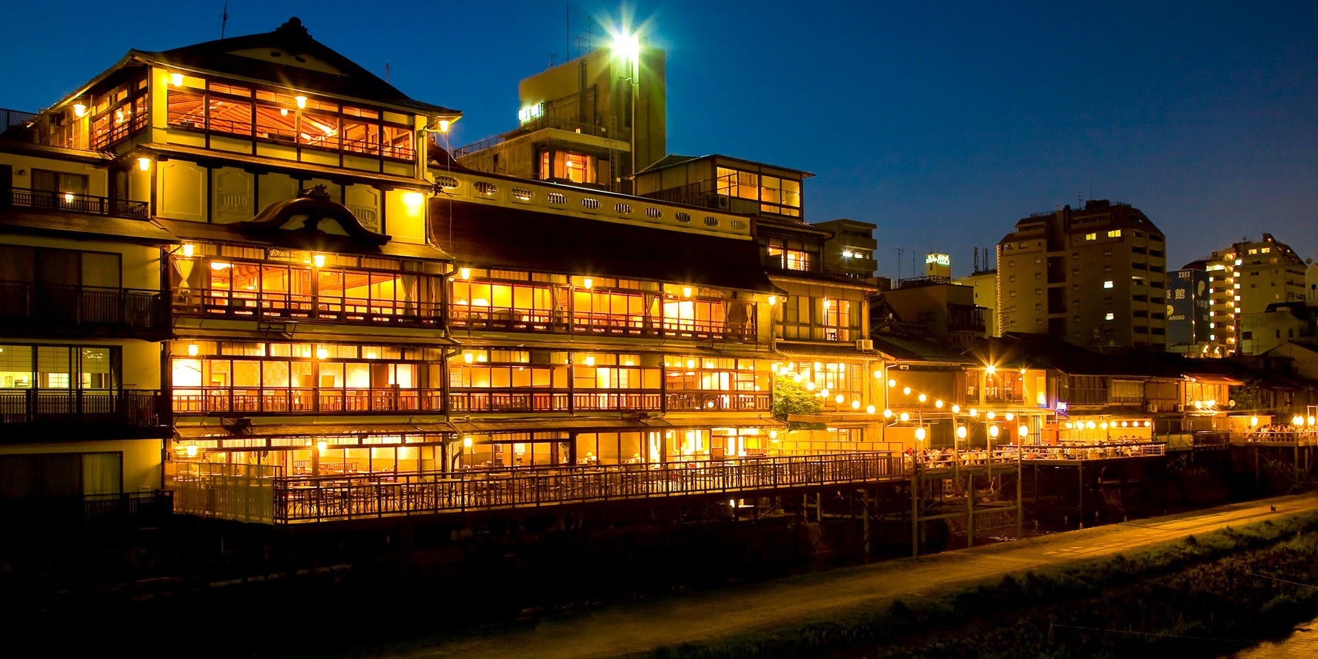 記念日におすすめのレストラン・LE UN(ルアン) 鮒鶴京都鴨川リゾートの写真1