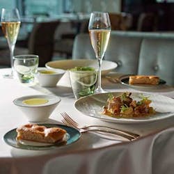 朝食 ピャチェーレ Piacere シャングリ ラ ホテル 東京 イタリア料理 一休 Comレストラン