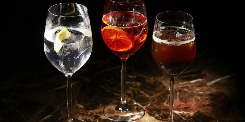 【28階高級ホテルラウンジでのトワイライトプラン】スパークリング、カクテルもフリーフロー！（90分）