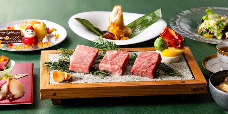 【Xmas2025】萌黄／もえぎ－黒毛和牛3種食べ比べとクリスマス仕様の前菜、デザートなど