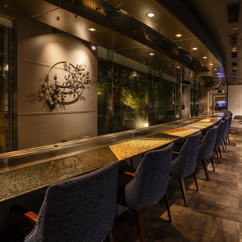 鉄板焼 ふじた／新宿ワシントンホテル 【アニバーサリー】デザート文字