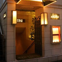 インテリア全てをイタリアから直輸入。ローマをそのまま再現した非日常的な空間です