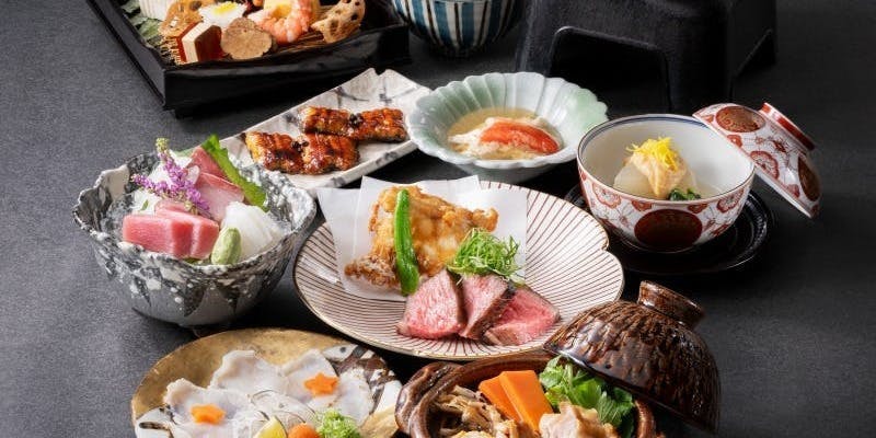 12月1日から販売　美食懐石「極」