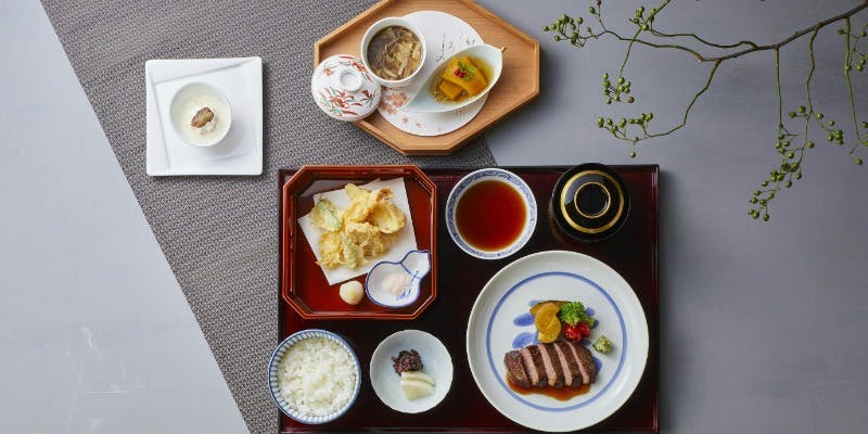 【ステーキ・天婦羅セット】低温調理の牛フィレと旬彩天婦羅の膳