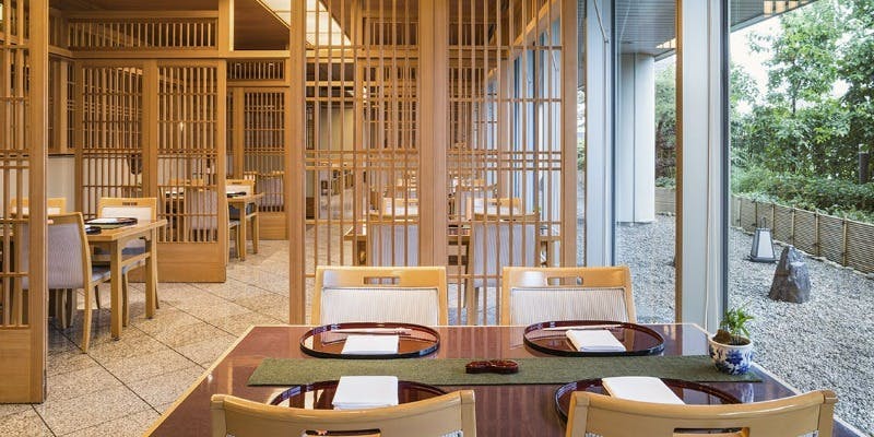 レストラン・ホテル・フラワーショップ 3万円分