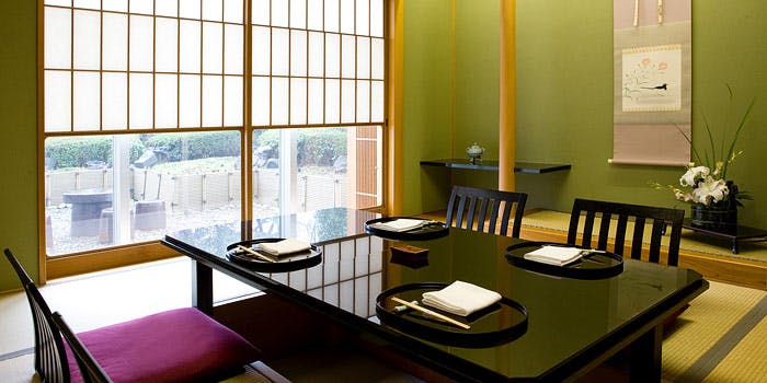 花暦 はなごよみ スイスホテル南海大阪 日本料理 寿司 会席 一休 Comレストラン