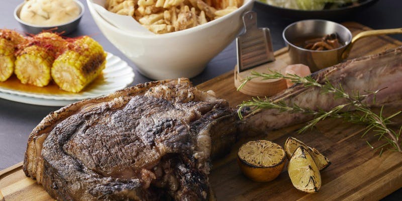 Weekend  Steak Night ジャイアント トマホークステーキ　2.8Kg　約4～6人前 12/1～