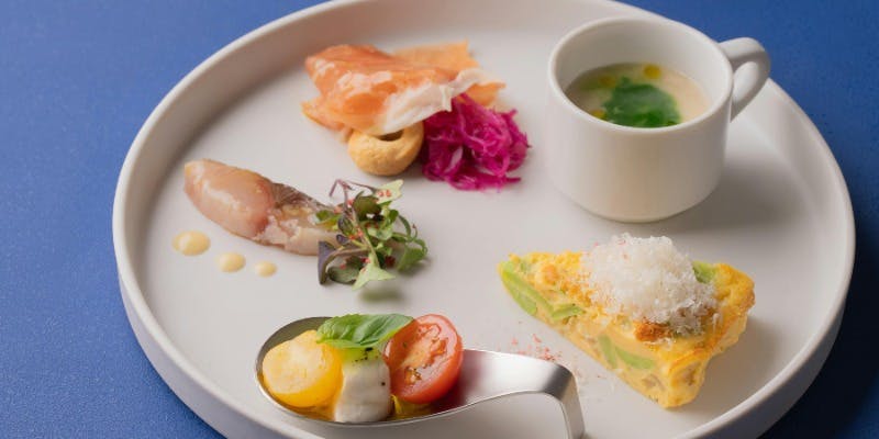 XEX WEST 【シャインマスカット食べ放題】豪華デザートや旬の