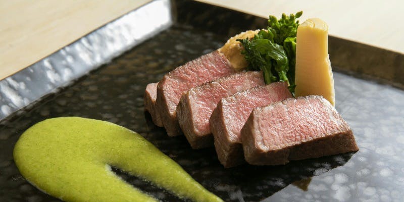 【瑠璃コース】黒毛和牛、松葉蟹、河豚など旬の逸品＋乾杯スパークリング（カウンター席）