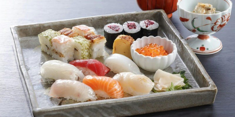うえまち／シェラトン都ホテル大阪 【海咲‐みさき‐】にぎり6種・押し