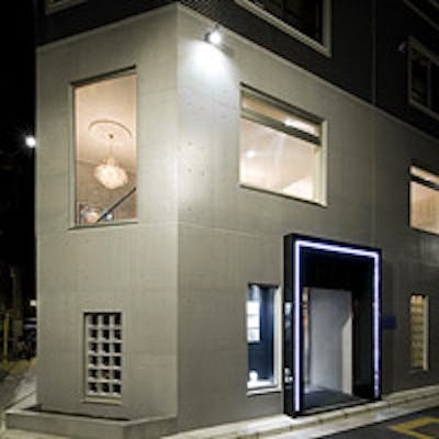 寛ぎと華やかさを演出する、今まで感じたことがない2つの空間