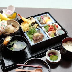おまかせ会席 漣 さざなみ おまかせかいせき さざなみ ベイサイドホテル アジュール竹芝 浜松町 日本料理 会席料理 懐石料理 一休 Comレストラン