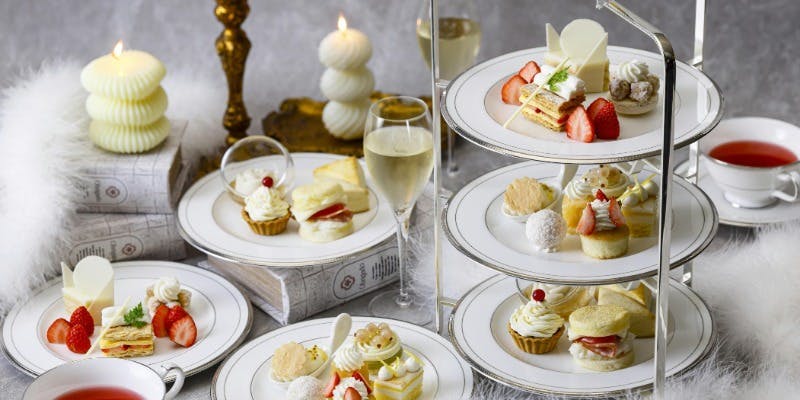 2025クリスマスホワイトアフタヌーンティー＋乾杯グラスシャンパーニュ付（12月限定　～12月25日まで）