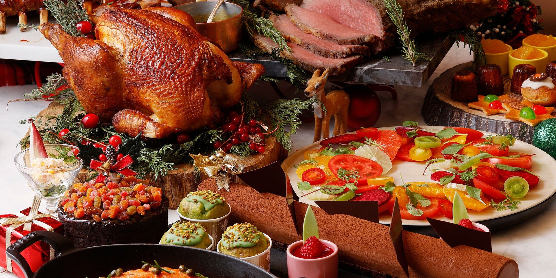 カスケイドカフェ (CascadeCafe) - ANAインターコンチネンタルホテル