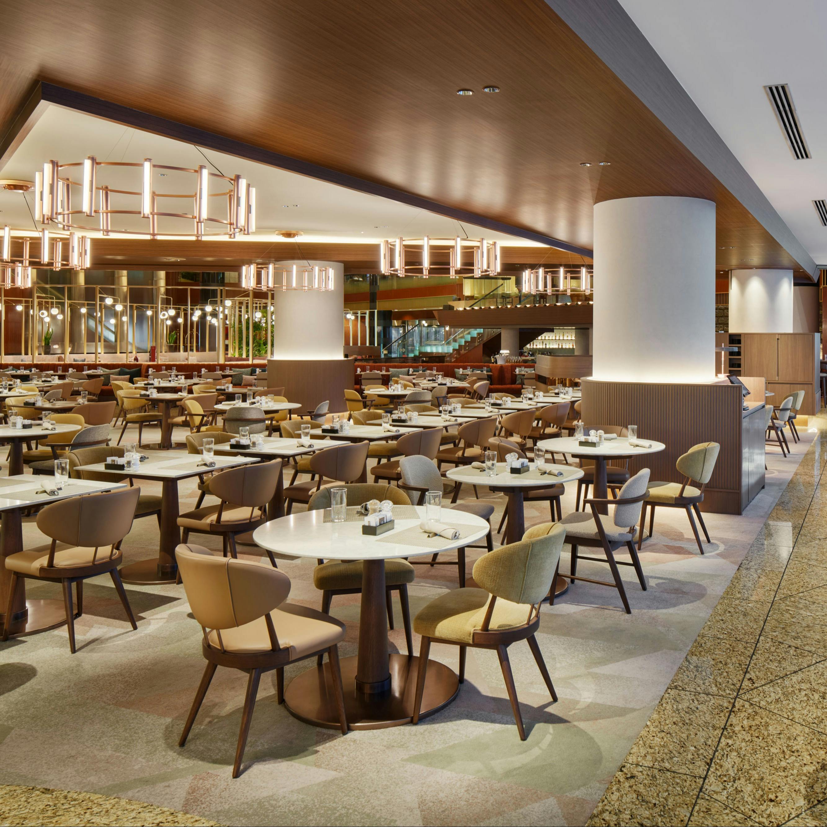 カスケイドカフェ (CascadeCafe) - ANAインターコンチネンタルホテル