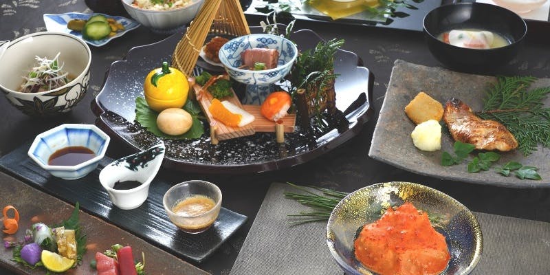 【冬蟹と山形雪降り和牛尾花沢を愉しむ冬特別懐石】