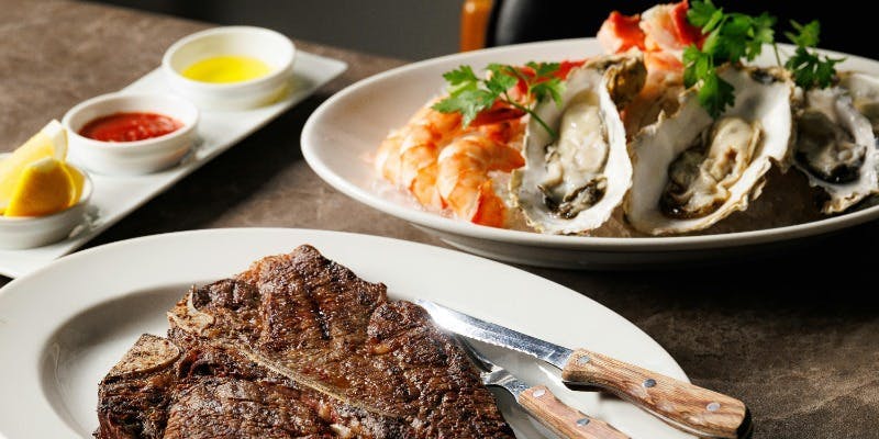 【Staff Recomendation】オーシャンプラッターとシグネチャーポーターハウスステーキ【偶数人数