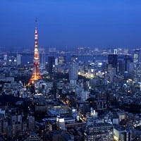 東京タワーと東京スカイツリー(R)の両方が見渡せるレストラン
