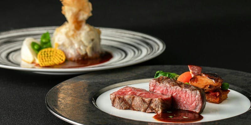 【ジーニアス】メインは近江牛ロース肉の全6品（1月1日/17時00分来店/120分制/窓側テーブル席）