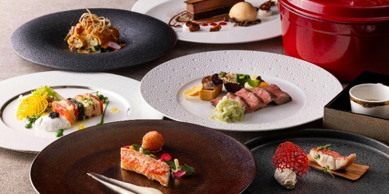 【インペリアル】～近江牛と蟹～＋1ドリンク＆ケーキ（2人の記念日プラン/窓際席）