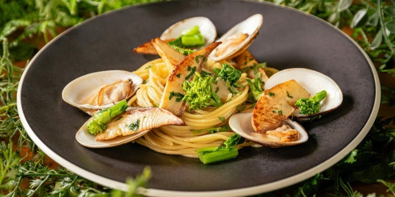 XEX 日本橋 【いちご食べ放題ブッフェ】春野菜と旬の食材で