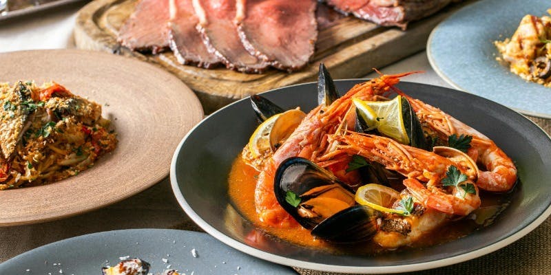 XEX 日本橋 【フレッシュメロン食べ放題】XEX自慢のPIZZAや