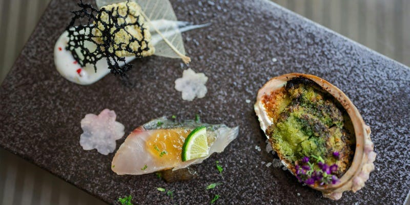 【New Lunch Speciale】徳島産牛や天然鮑、鳴門産渡り蟹など贅沢コース