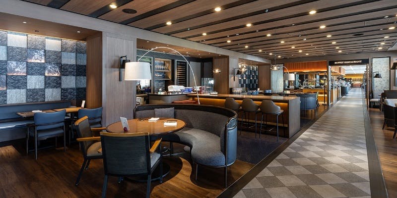 2. ブッフェアンドカフェ スロープサイドダイナー ザクロ