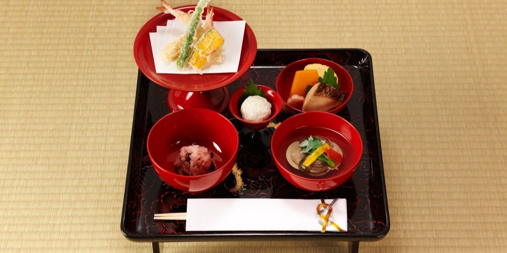 日々値下げ中！】明治神宮 祝膳2枚セット