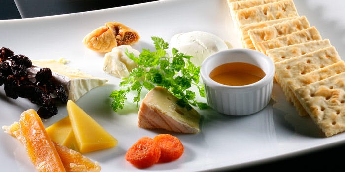 ザ・ワンアンドオンリー（THE ONE AND ONLY）