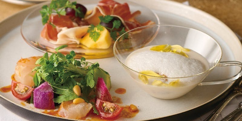 【ヴァリエ】前菜盛り合わせ、魚と肉の盛り合わせを愉しむ欲張りランチコース