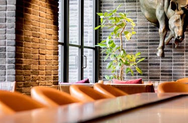 WITH THE STYLE - ステーキハウス ミディアムレア -