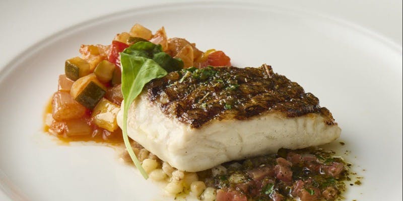 【オーヴェストランチ】（全3品）前菜、メインディッシュにはお魚、デザート付きコース