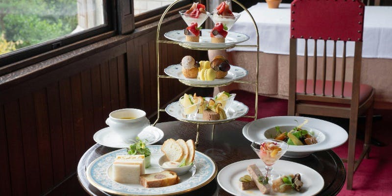 クラシックアフタヌーンティー＋2時間カフェフリー（木・金限定）