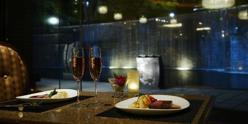 【プロポーズプラン】特別コース＋乾杯シャンパン・ホールケーキ・ブーケ付（ソファ席確約）