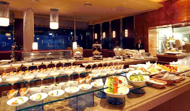 シンフォニー Symphony ロイヤルパークホテル ブッフェ 洋食 一休 Comレストラン