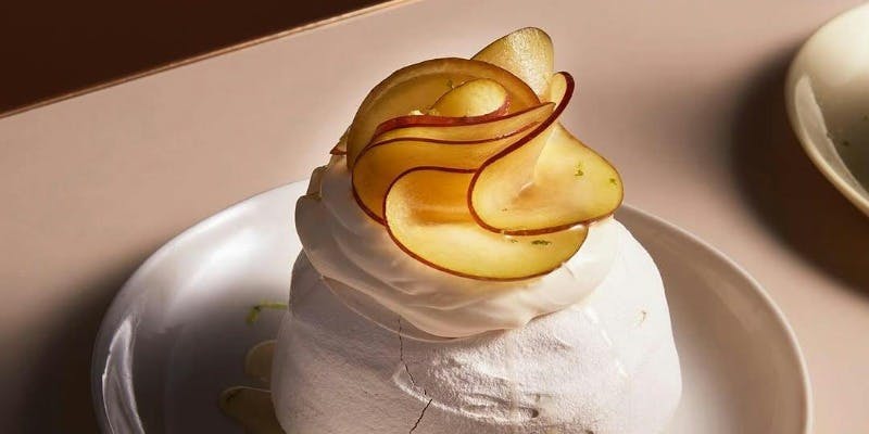 【Xmas2025】メインが選べるクリスマスコース（Dessert：パブロバ）＋メイン：オレキエッテ