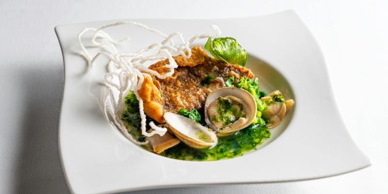 【Lunch B Course】贅沢ランチ　肉・魚介のWメイン、フォーなど＋1ドリンク＆カフェ（土日祝）