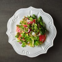 トウキョウの夜景を借景に、おふたりの記念日、ご会食、貸切パーティまで思い出のディナーを