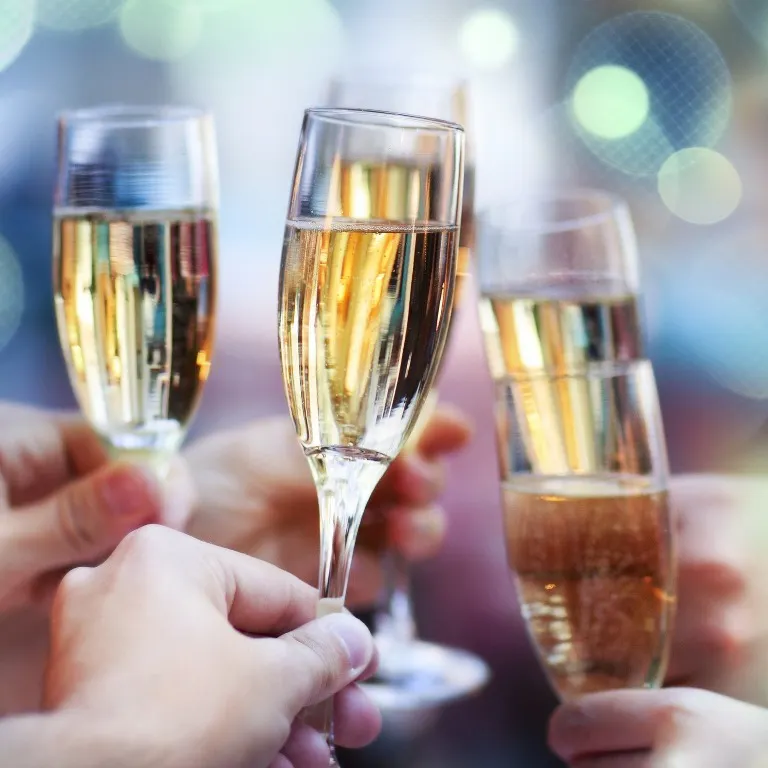 ガーデンカフェ ウィズ テラスバー ザ ランドマークスクエア トーキョー 1月 2月限定 2 500円 1 800円 スパークリング含む飲み放題付 お食事は当日お好きなものを ディナー プラン メニュー 一休 Comレストラン