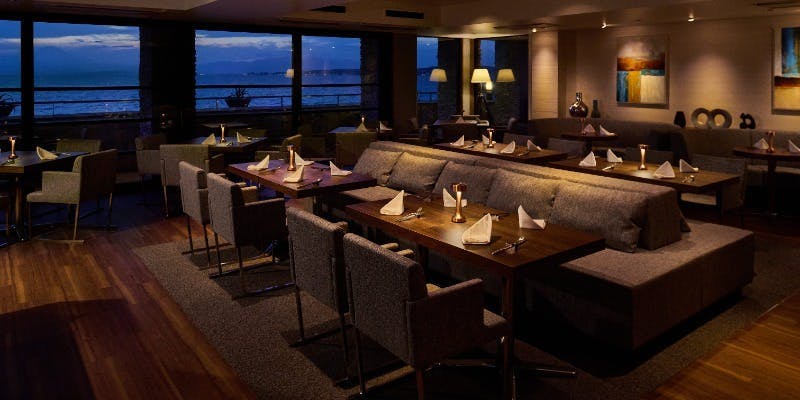 【ディナー】席のみご予約＋メニューはコース料理もしくはアラカルトよりお選び頂けます（テラス席選択可）