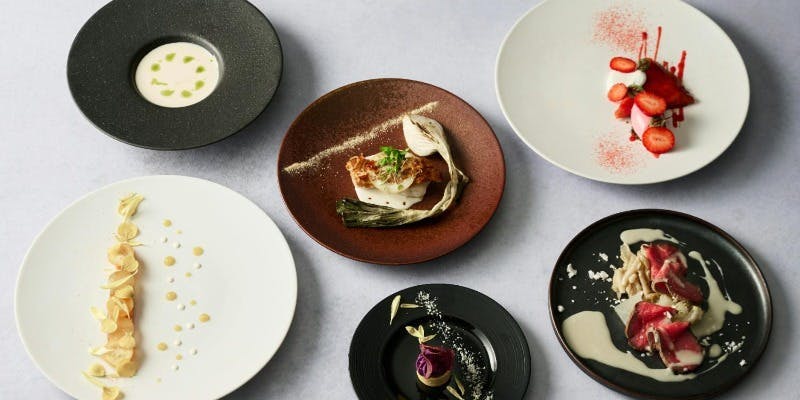 【SCAPESディナーフルコース】「葉山の土地の色」をテーマに旬の食を味わう全9品（テラス席選択可）